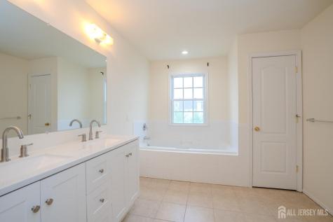 91 Morgan Way Monroe NJ 08831