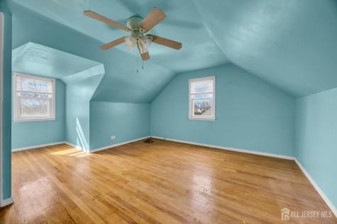 17 Hillcrest Avenue Edison NJ 08817