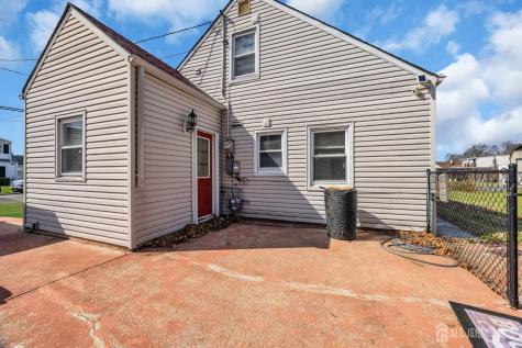 17 Hillcrest Avenue Edison NJ 08817