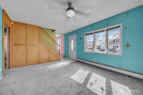 17 Hillcrest Avenue Edison NJ 08817