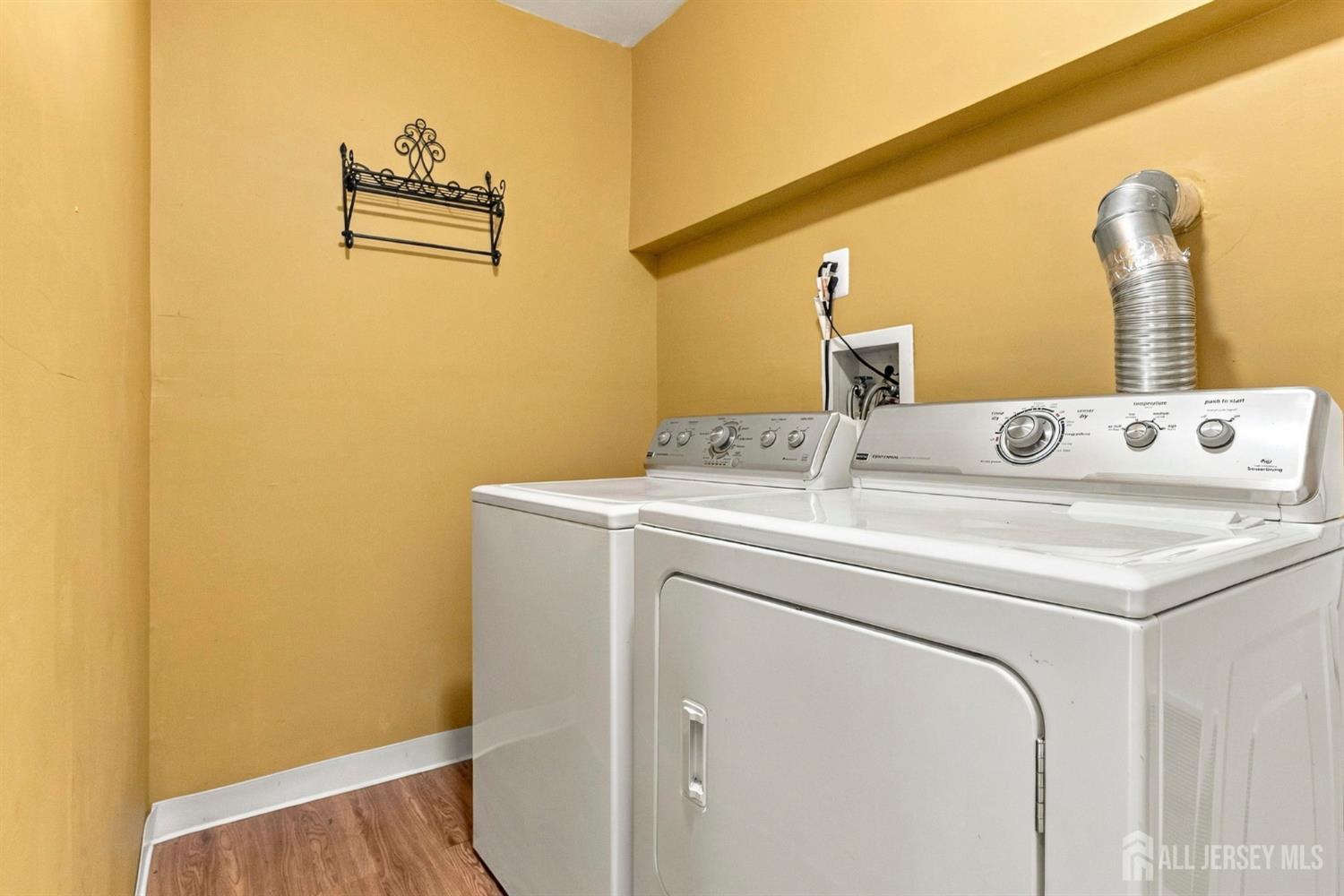 129 Fulton Court New Brunswick NJ 08901