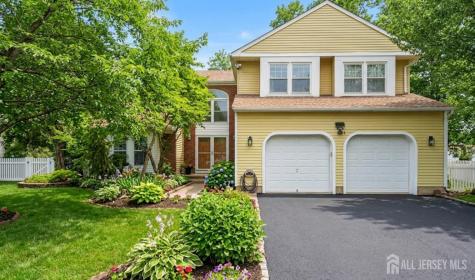 9 Chipwood Lane North Brunswick NJ 08902