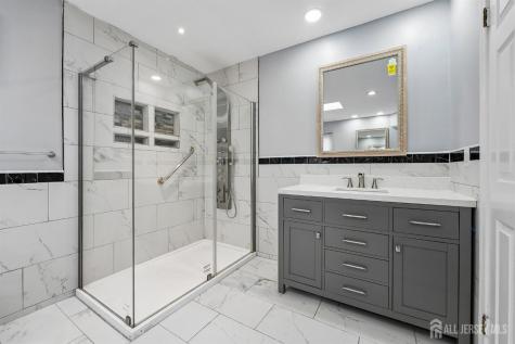 9 Chipwood Lane North Brunswick NJ 08902