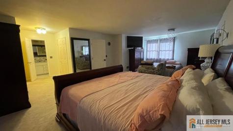 102 Gracey Street Edison NJ 08817