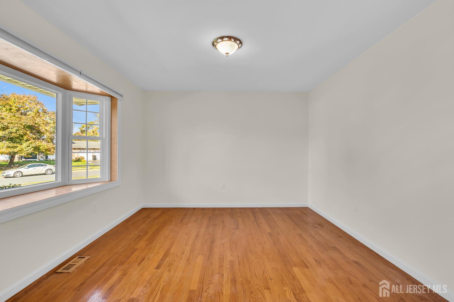 30 Hamilton Lane Plainsboro NJ 08536