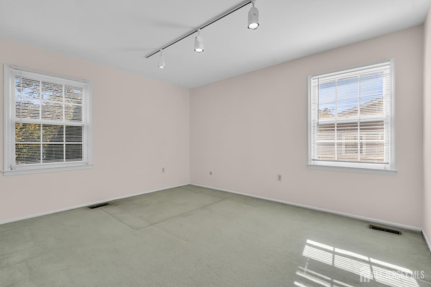 30 Hamilton Lane Plainsboro NJ 08536