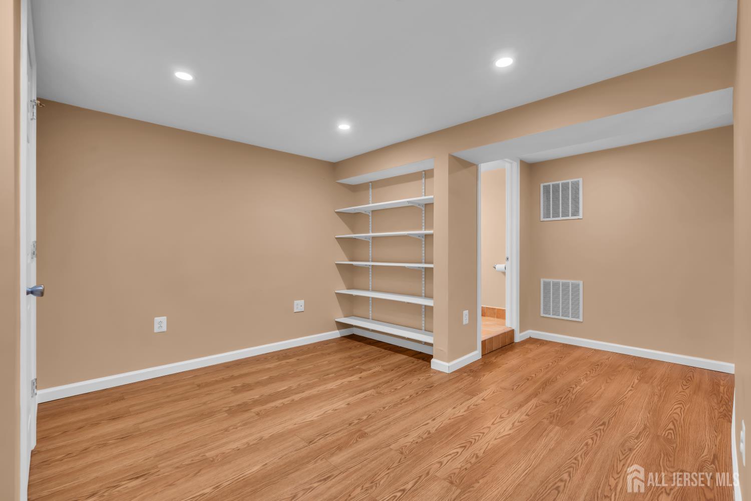 30 Hamilton Lane Plainsboro NJ 08536