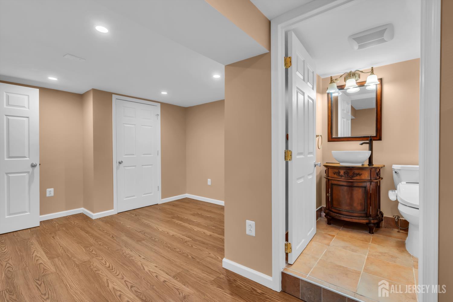 30 Hamilton Lane Plainsboro NJ 08536