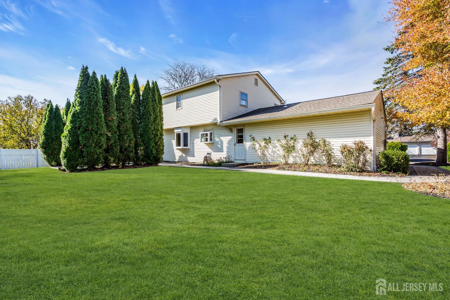 30 Hamilton Lane Plainsboro NJ 08536