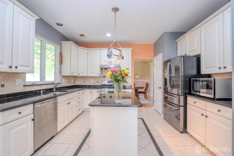 20 Forest Lane Monroe NJ 08831