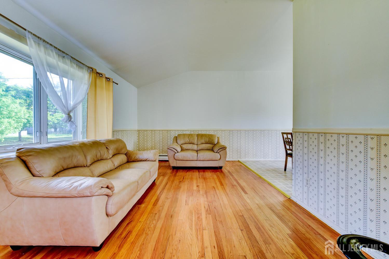533 Ellis Parkway Piscataway NJ 08854