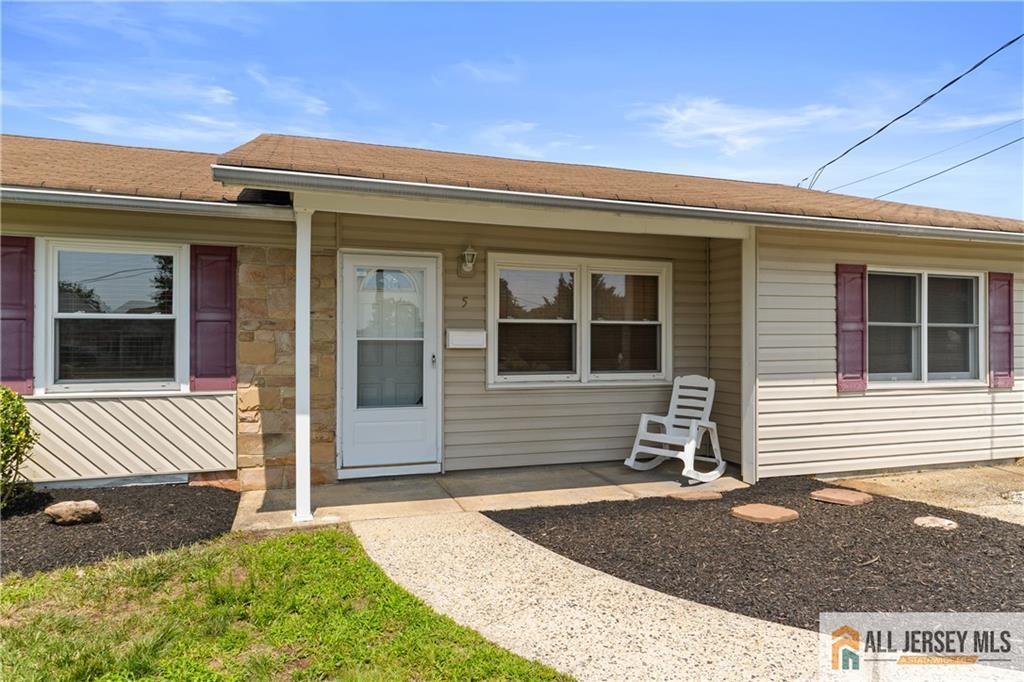 5 Forest Park Terrace Monroe NJ 08831