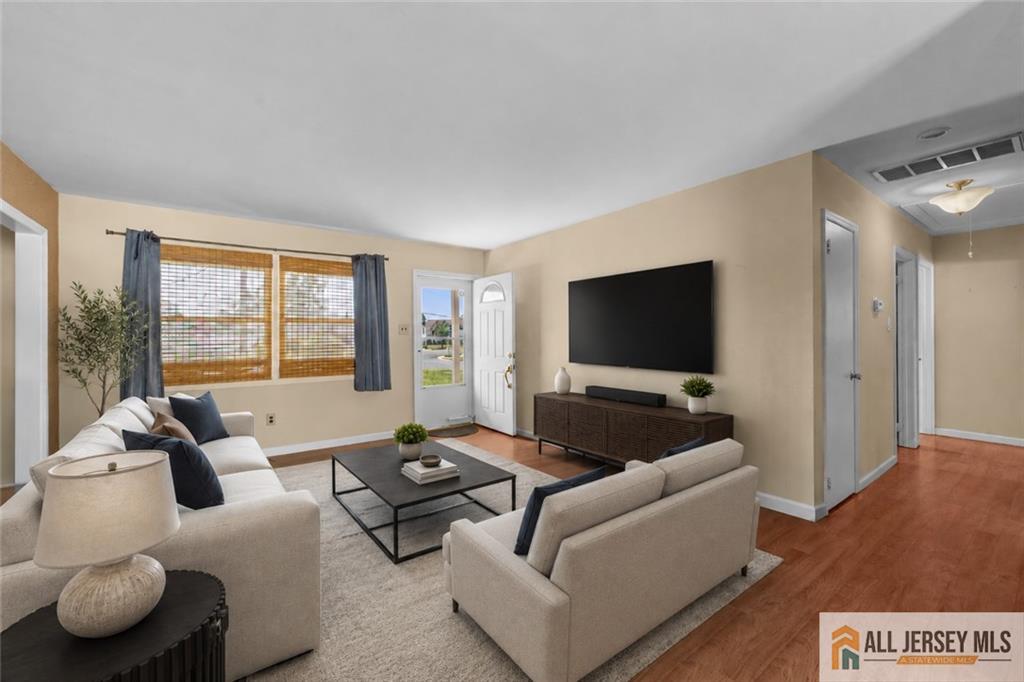 5 Forest Park Terrace Monroe NJ 08831
