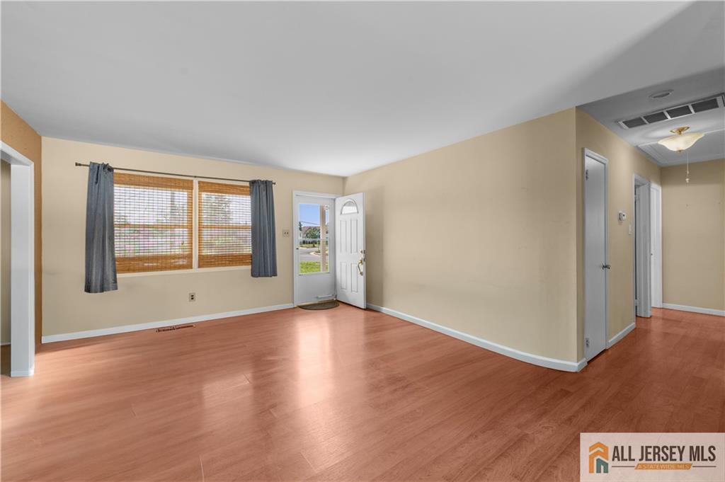 5 Forest Park Terrace Monroe NJ 08831