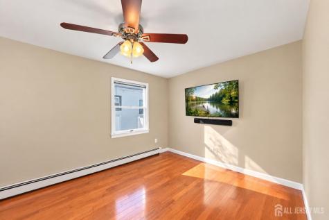 32 3 Street Fords NJ 08863