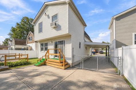 32 3 Street Fords NJ 08863