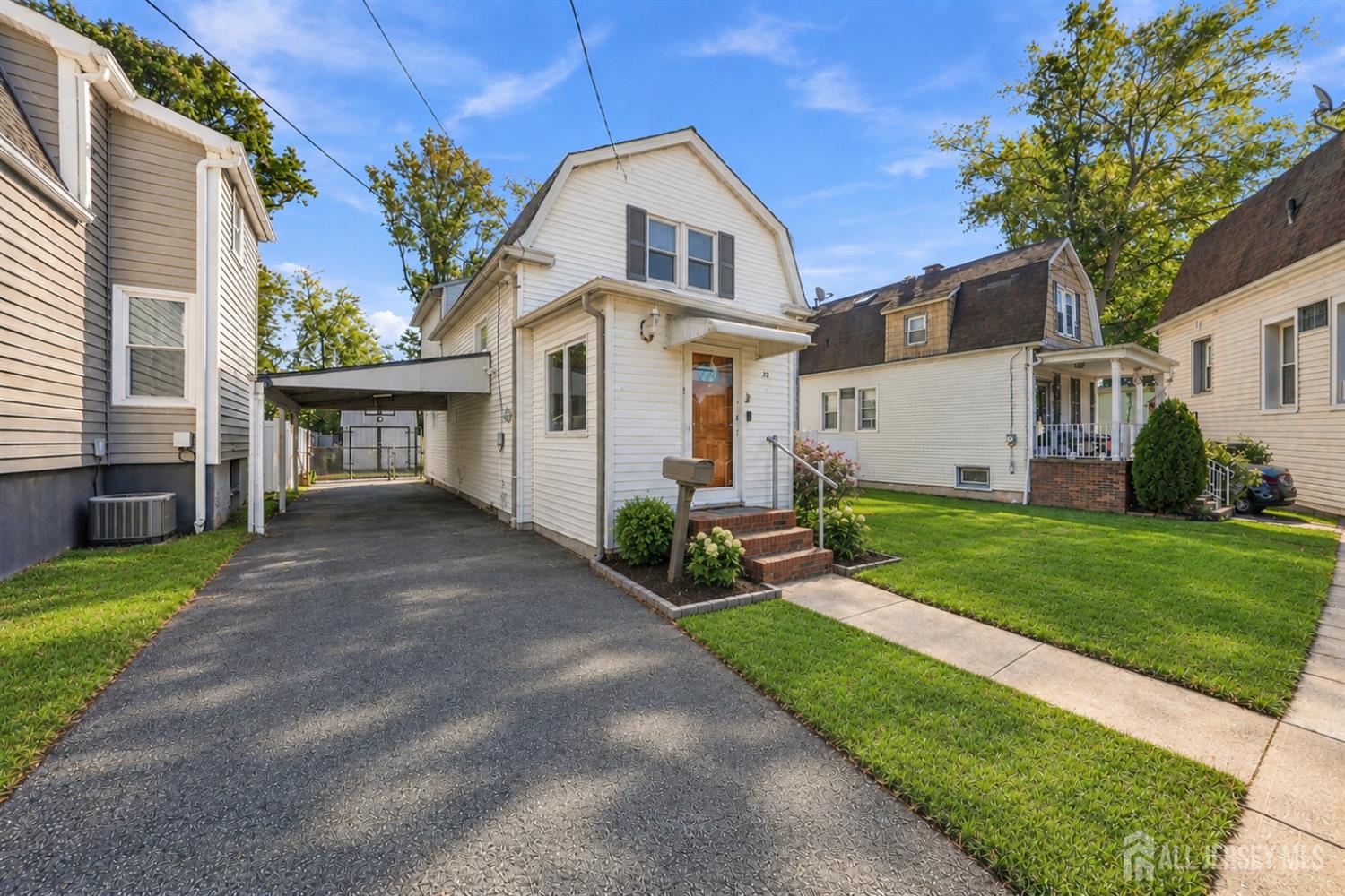 32 3 Street Fords NJ 08863