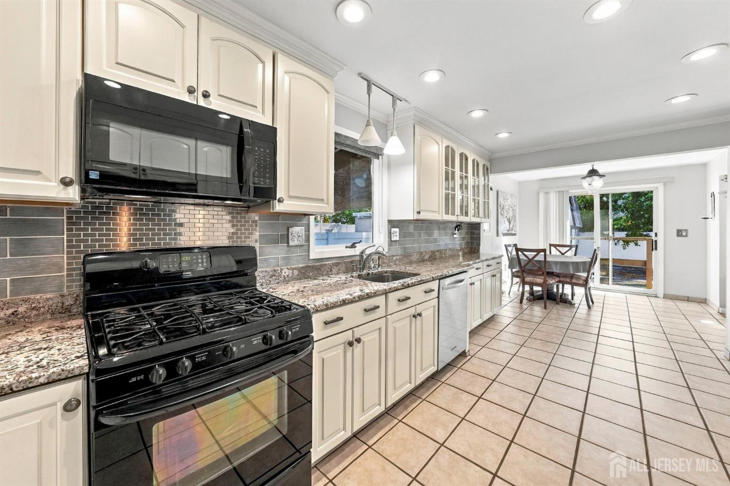 32 3 Street Fords NJ 08863