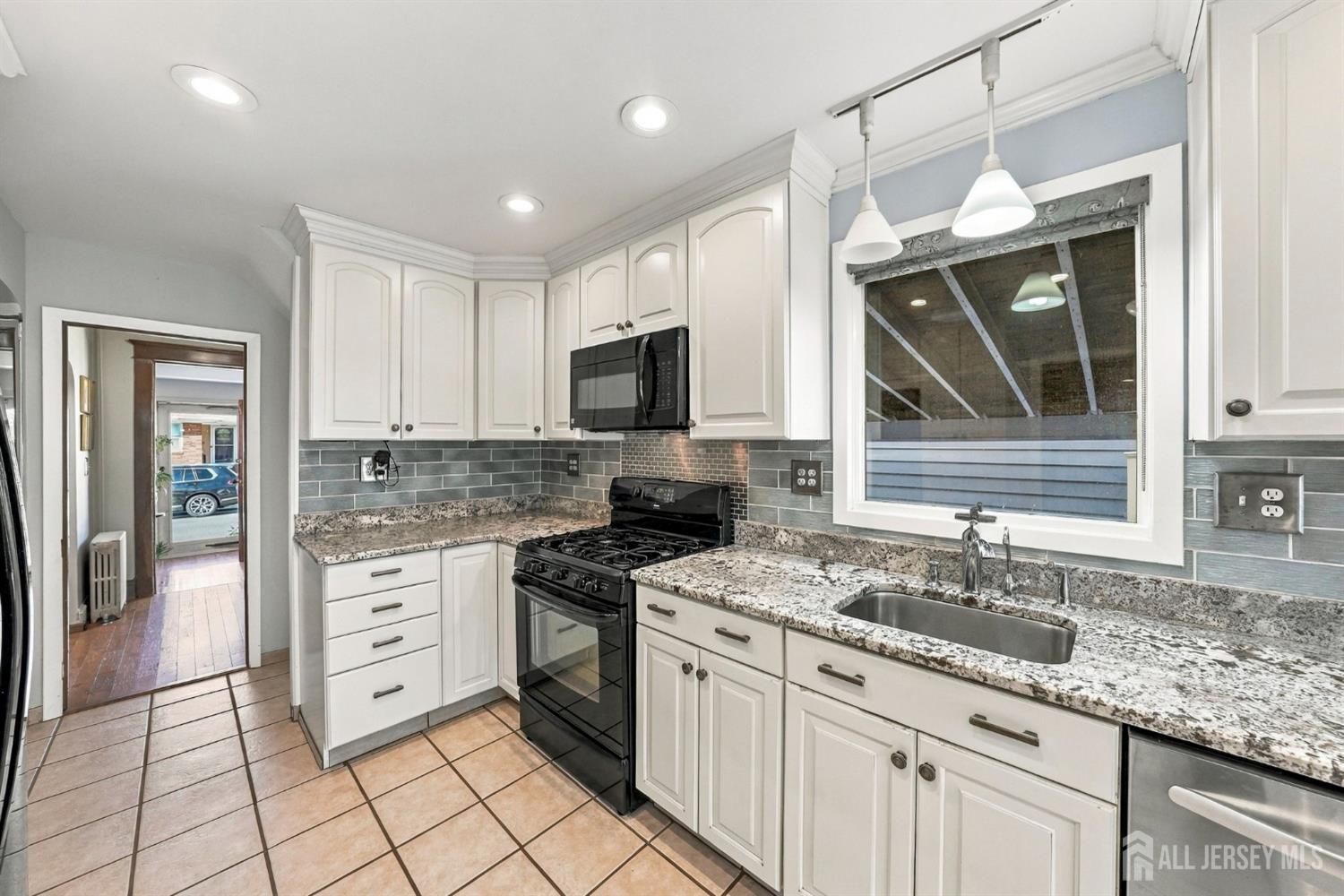 32 3 Street Fords NJ 08863