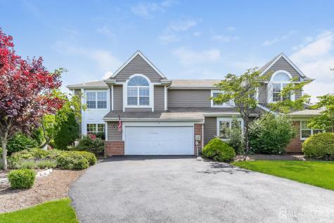 8 Pine Valley Lane Monroe NJ 08831