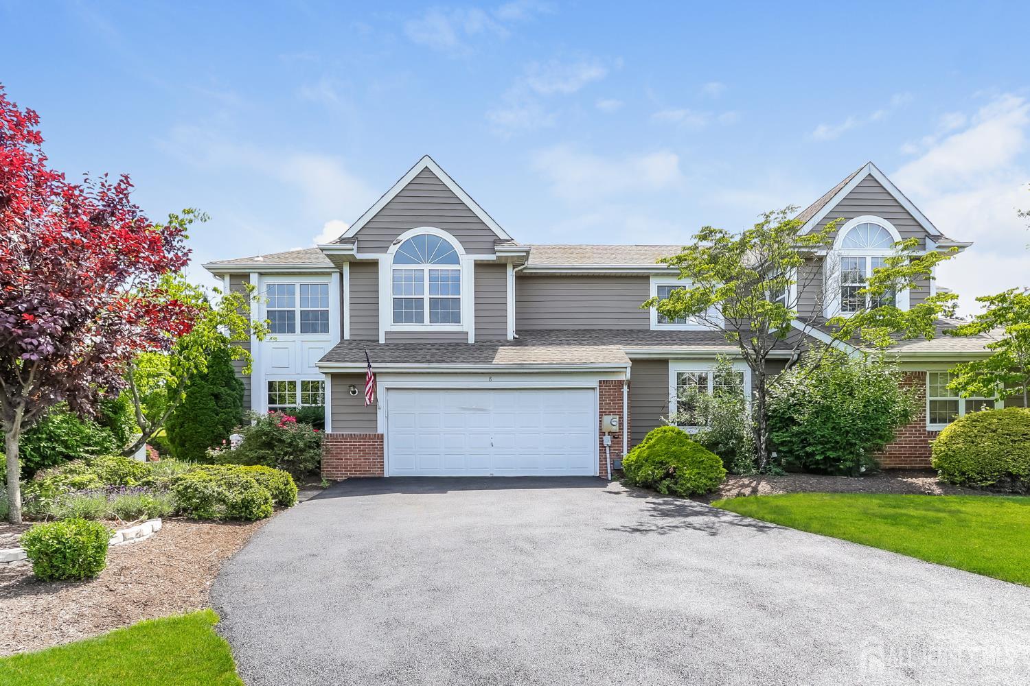 8 Pine Valley Lane Monroe NJ 08831