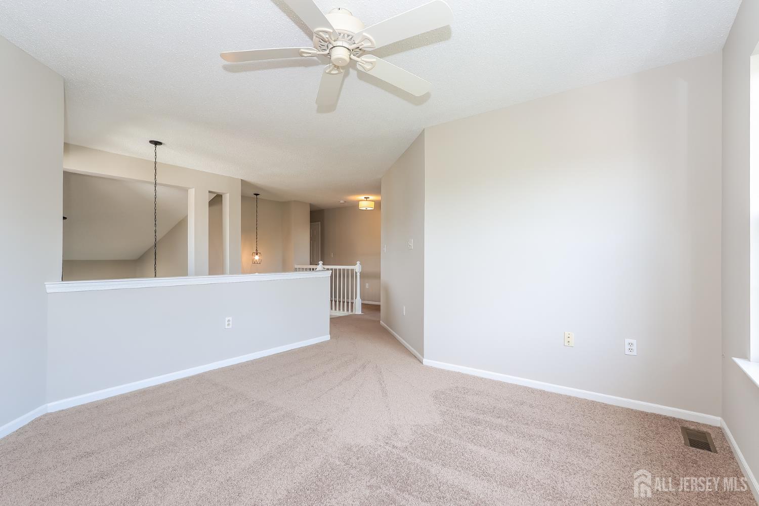 8 Pine Valley Lane Monroe NJ 08831