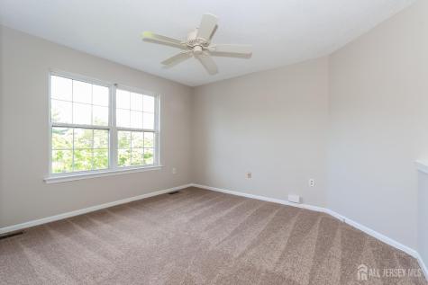 8 Pine Valley Lane Monroe NJ 08831
