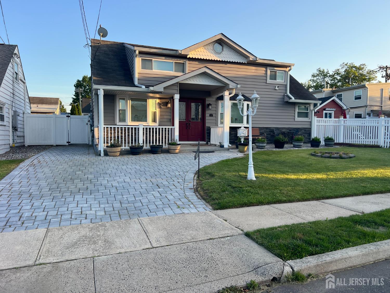 97 Hickory Street Carteret NJ 07008