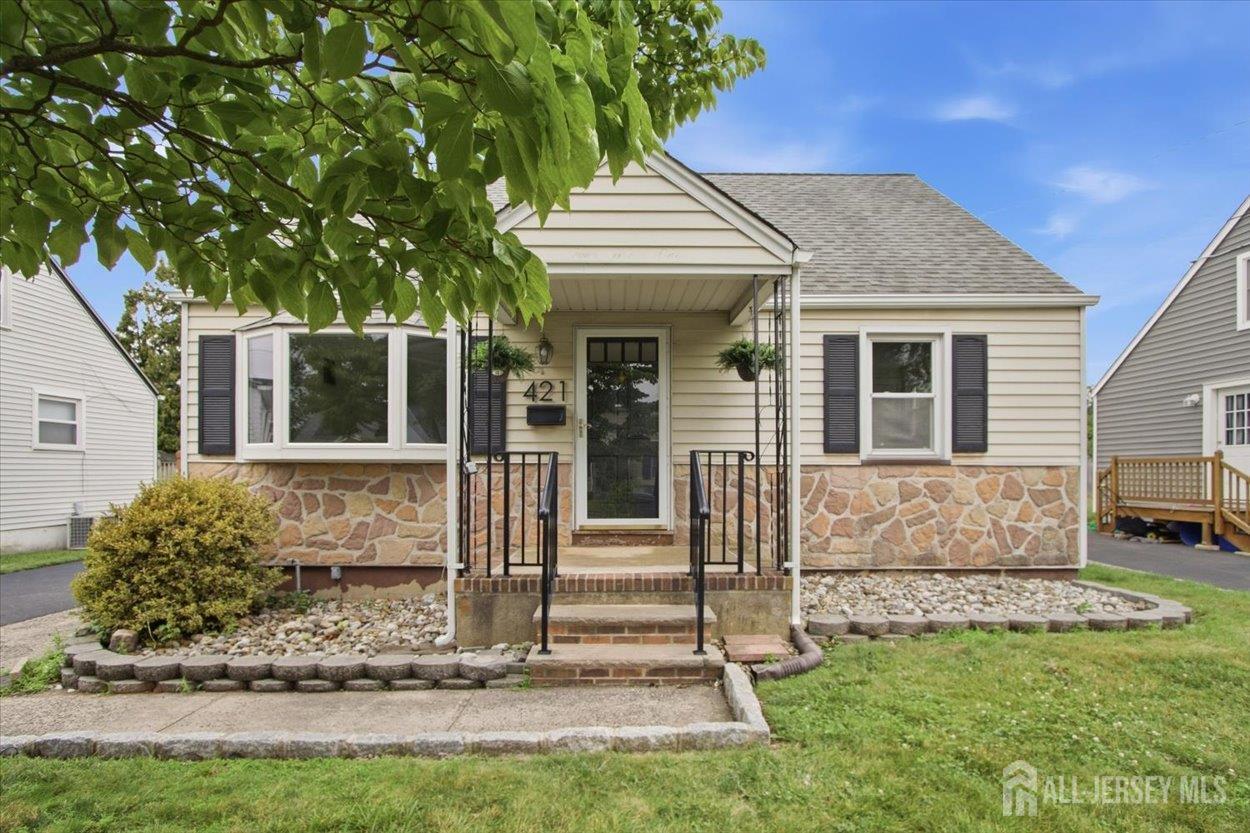 421 1st Street Middlesex NJ 08846