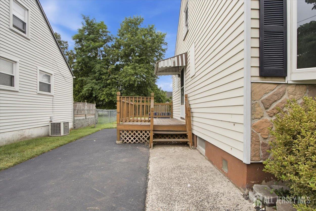 421 1st Street Middlesex NJ 08846