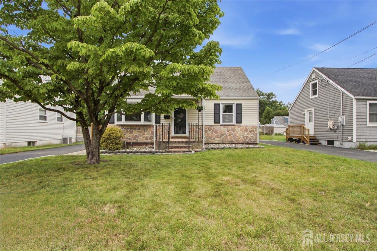 421 1st Street Middlesex NJ 08846