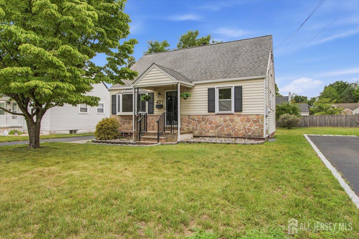 421 1st Street Middlesex NJ 08846