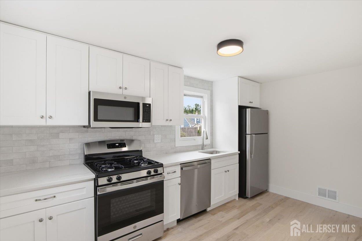 421 1st Street Middlesex NJ 08846