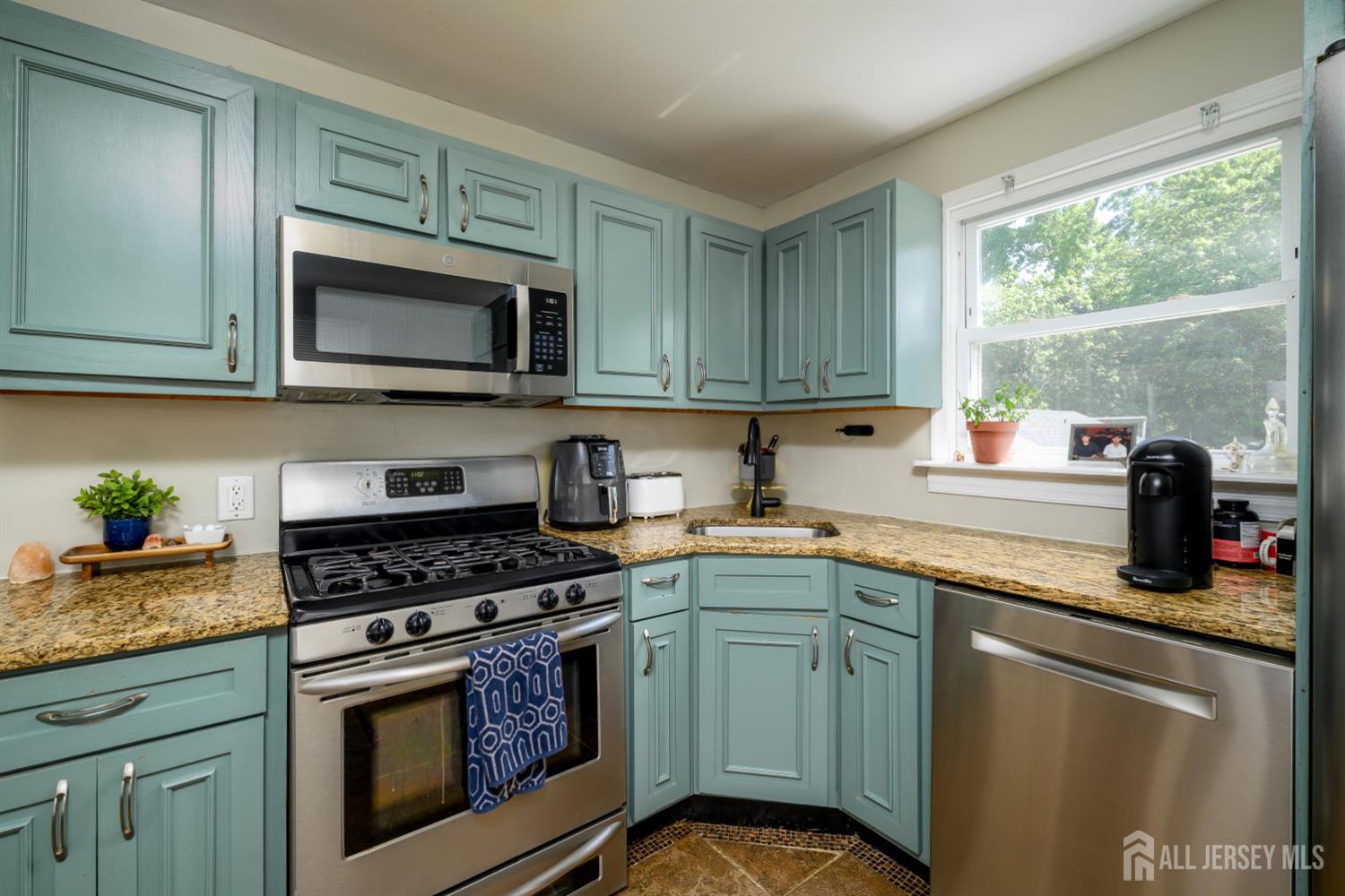 14 Marie Street South River NJ 08882