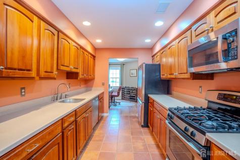 62 Fair Acres Court South Brunswick NJ 08540