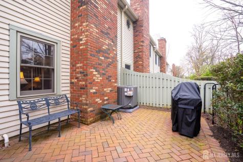 62 Fair Acres Court South Brunswick NJ 08540
