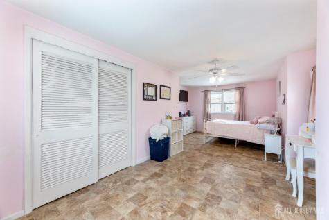 95 William Place Totowa NJ 07512