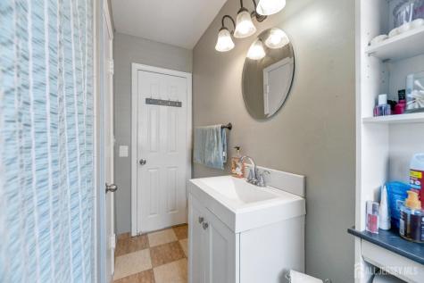 95 William Place Totowa NJ 07512