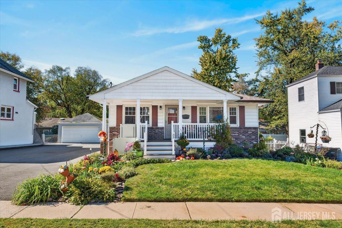 33 Newman Street Metuchen NJ 08840