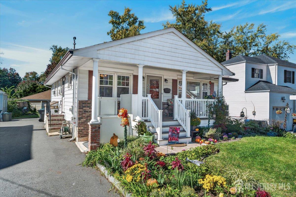 33 Newman Street Metuchen NJ 08840