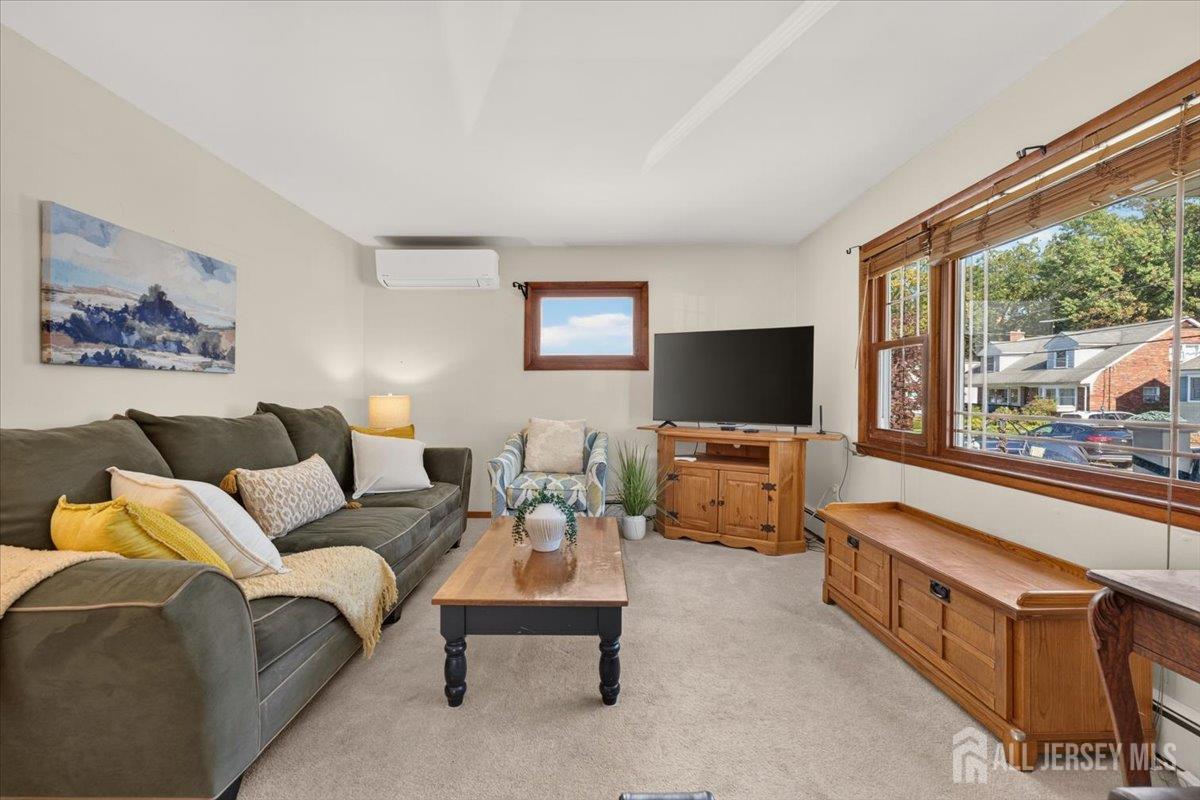 33 Newman Street Metuchen NJ 08840