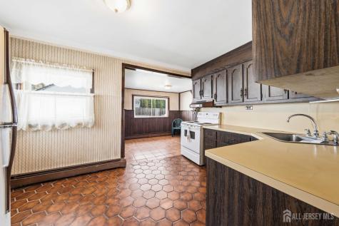 22 Grand Avenue Iselin NJ 08830