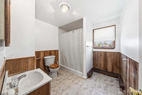 22 Grand Avenue Iselin NJ 08830