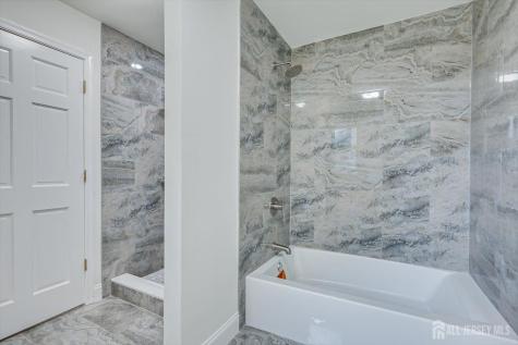 120 Codington Avenue Franklin Twsp NJ 08873