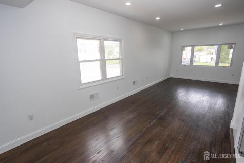25 Menlo Avenue Menlo Park Terrace NJ 08840