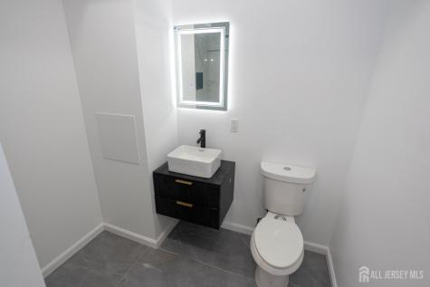 25 Menlo Avenue Menlo Park Terrace NJ 08840