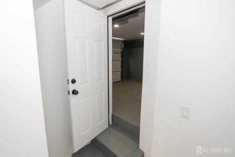 25 Menlo Avenue Menlo Park Terrace NJ 08840