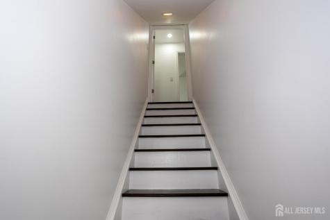 25 Menlo Avenue Menlo Park Terrace NJ 08840