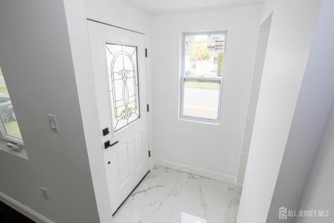 25 Menlo Avenue Menlo Park Terrace NJ 08840