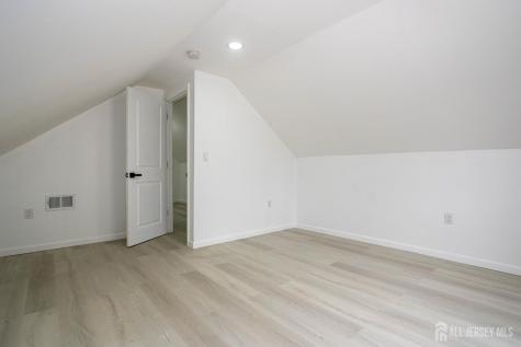 25 Menlo Avenue Menlo Park Terrace NJ 08840